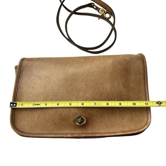 VTG Coach Bonnie Cashin Tan Cowhide Leather Crossbody Bag Turn-Lock Made in USA - Picture 15 of 16